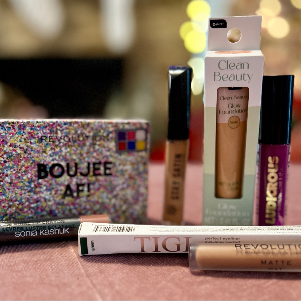 Sonia Kashuk Makeup Collection with Multicolor Palette